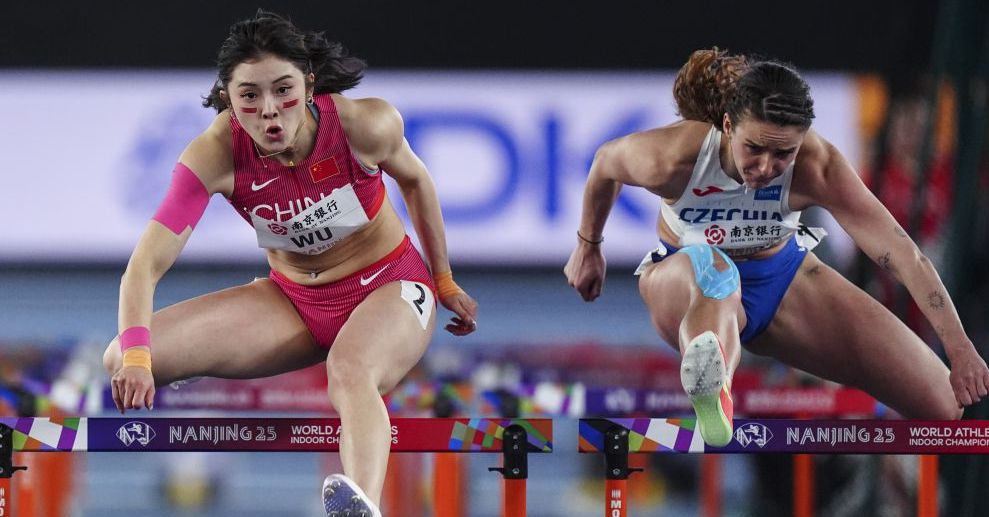 篮球勇士替补球员出色发挥获赞