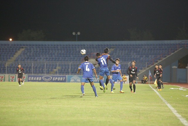 意甲风云再起！国际米兰4-0横扫科莫，齐沃战术大胜法布雷加斯夺榜首