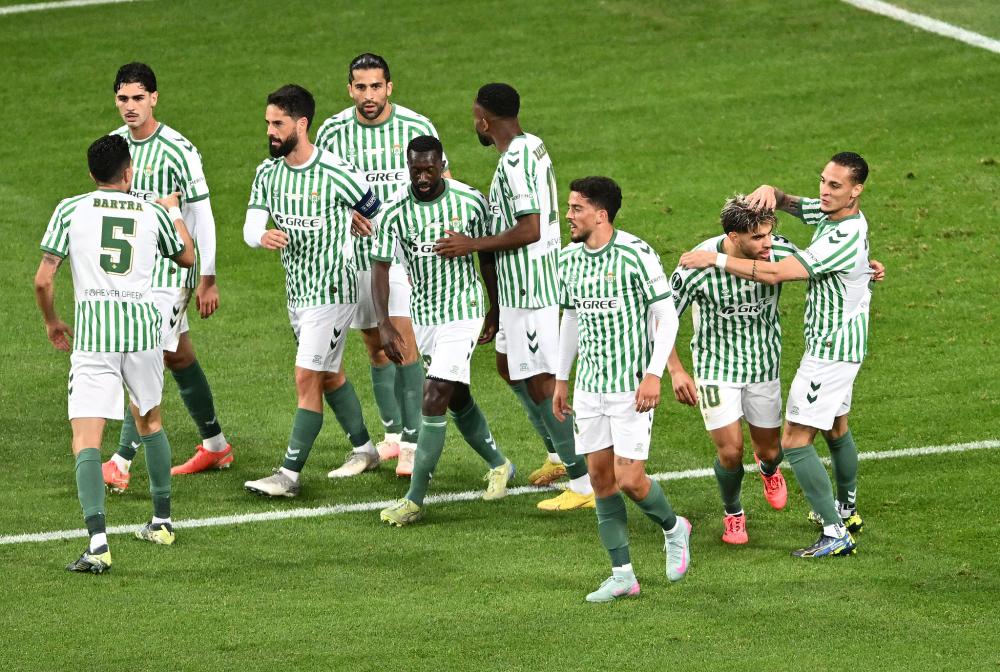 英超单场双0.8+数据：B费再创近四季第二纪录